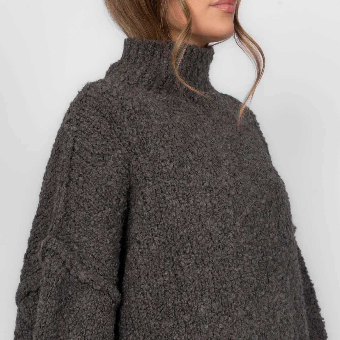 Bouclé Oversize Pullover "CasualCozy" - Image 12