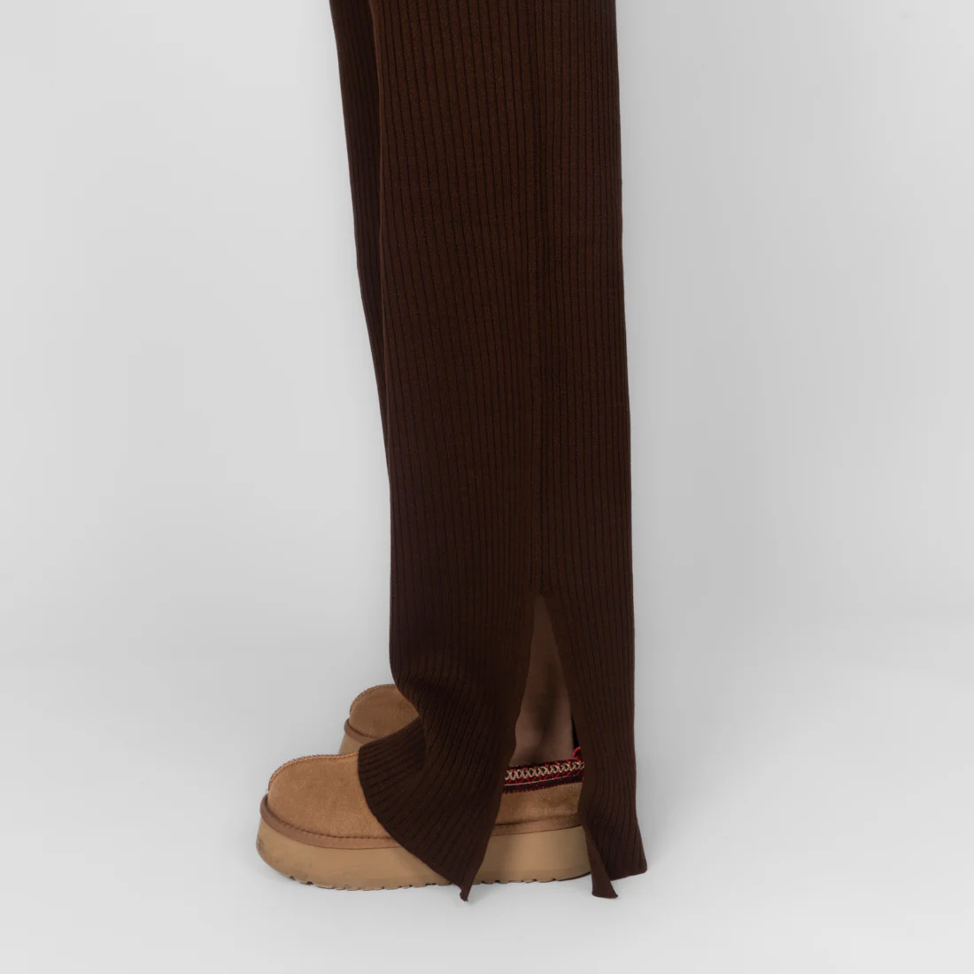 Essential Cropped Lounge Set - Image 6