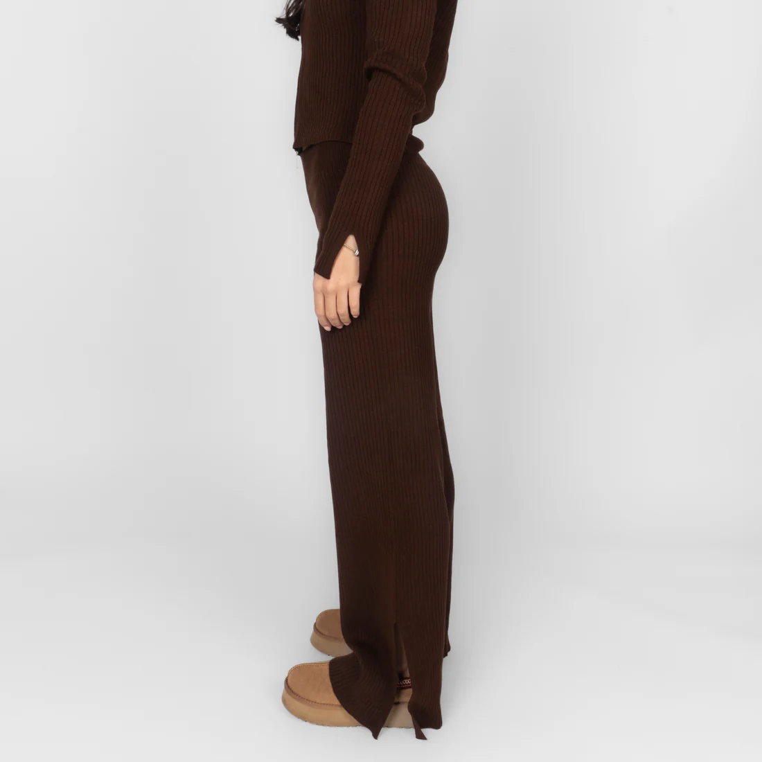 Essential Cropped Lounge Set - Image 7