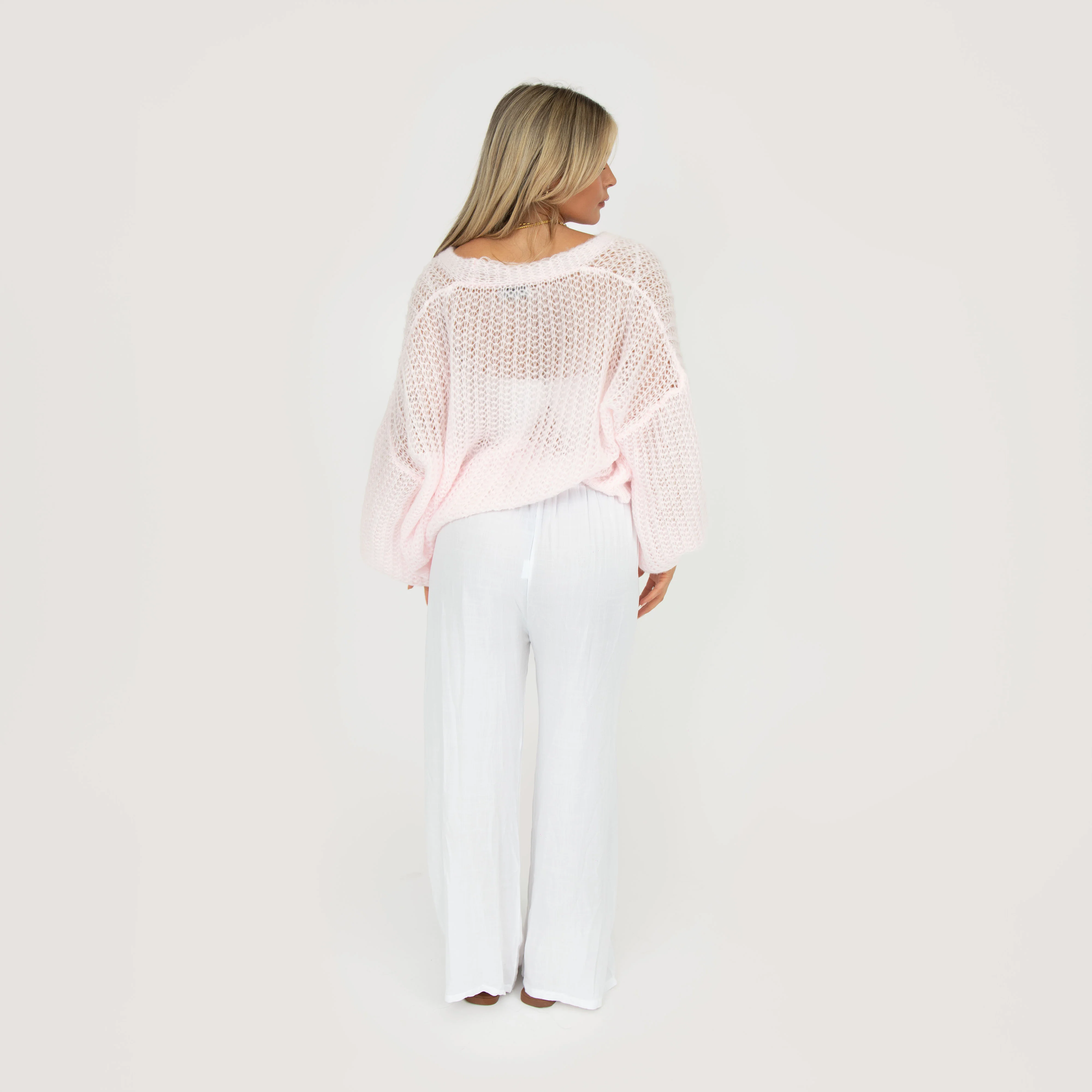 Feiner Lochstrick Cardigan - Image 15