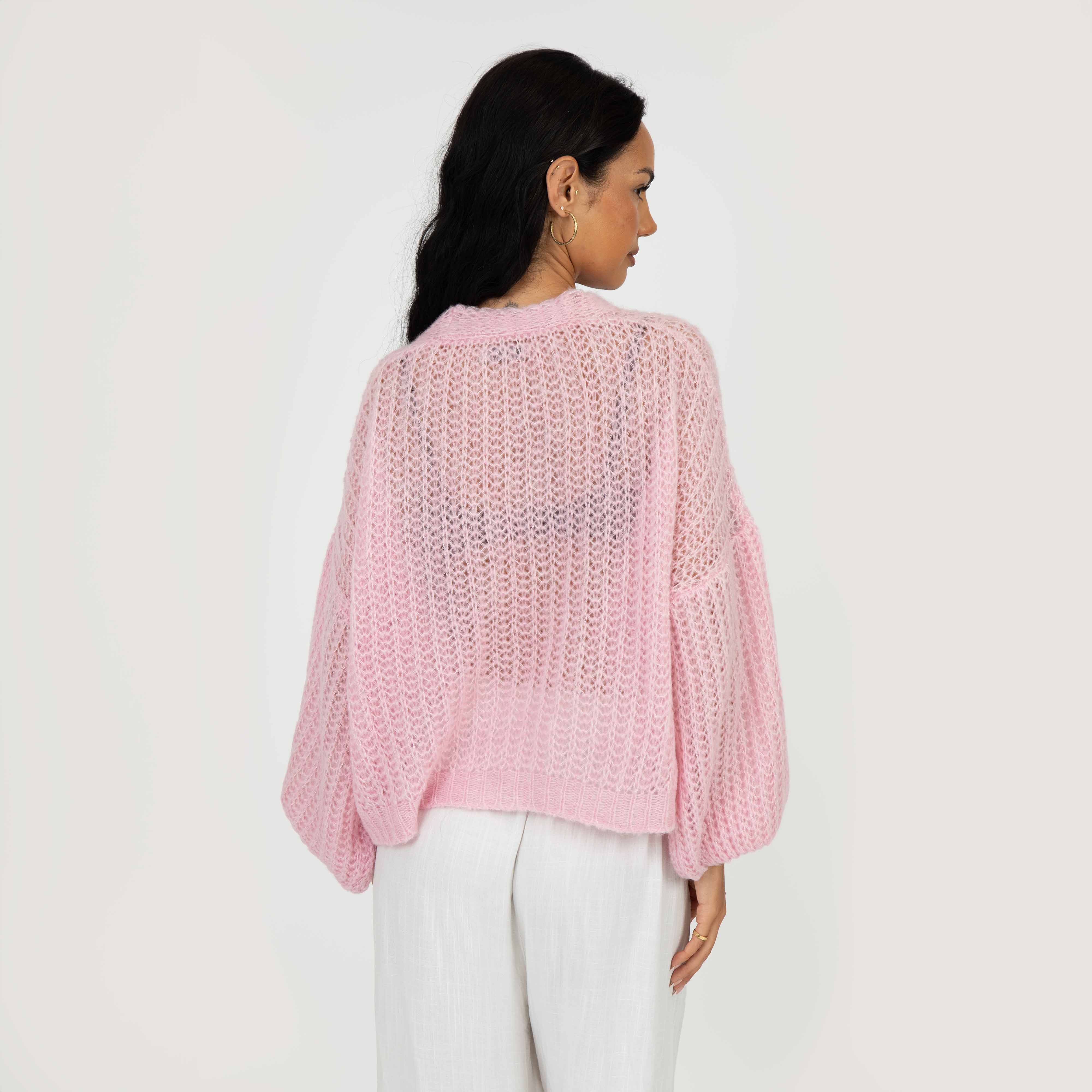 Feiner Lochstrick Cardigan - Image 5