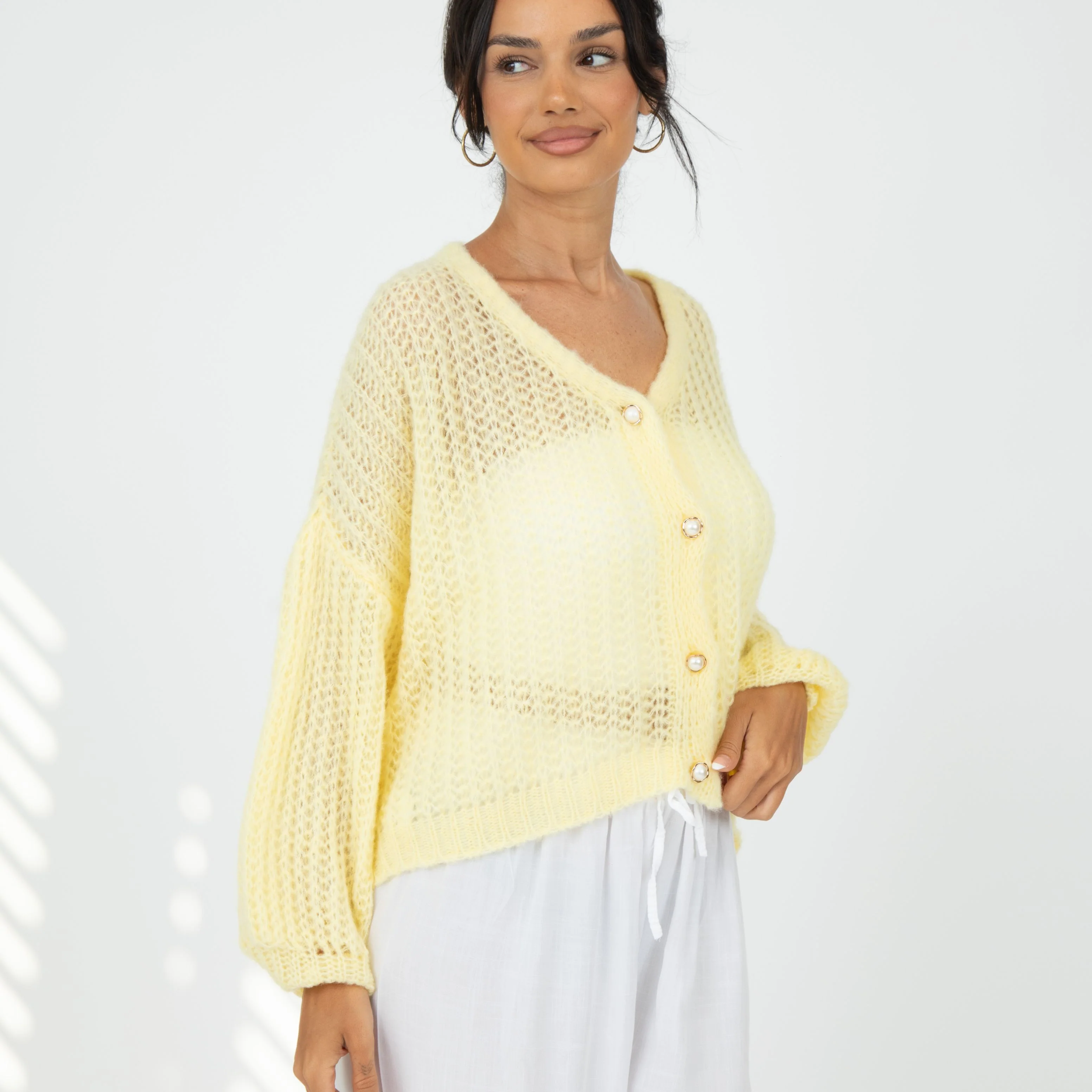 Feiner Lochstrick Cardigan - Image 9