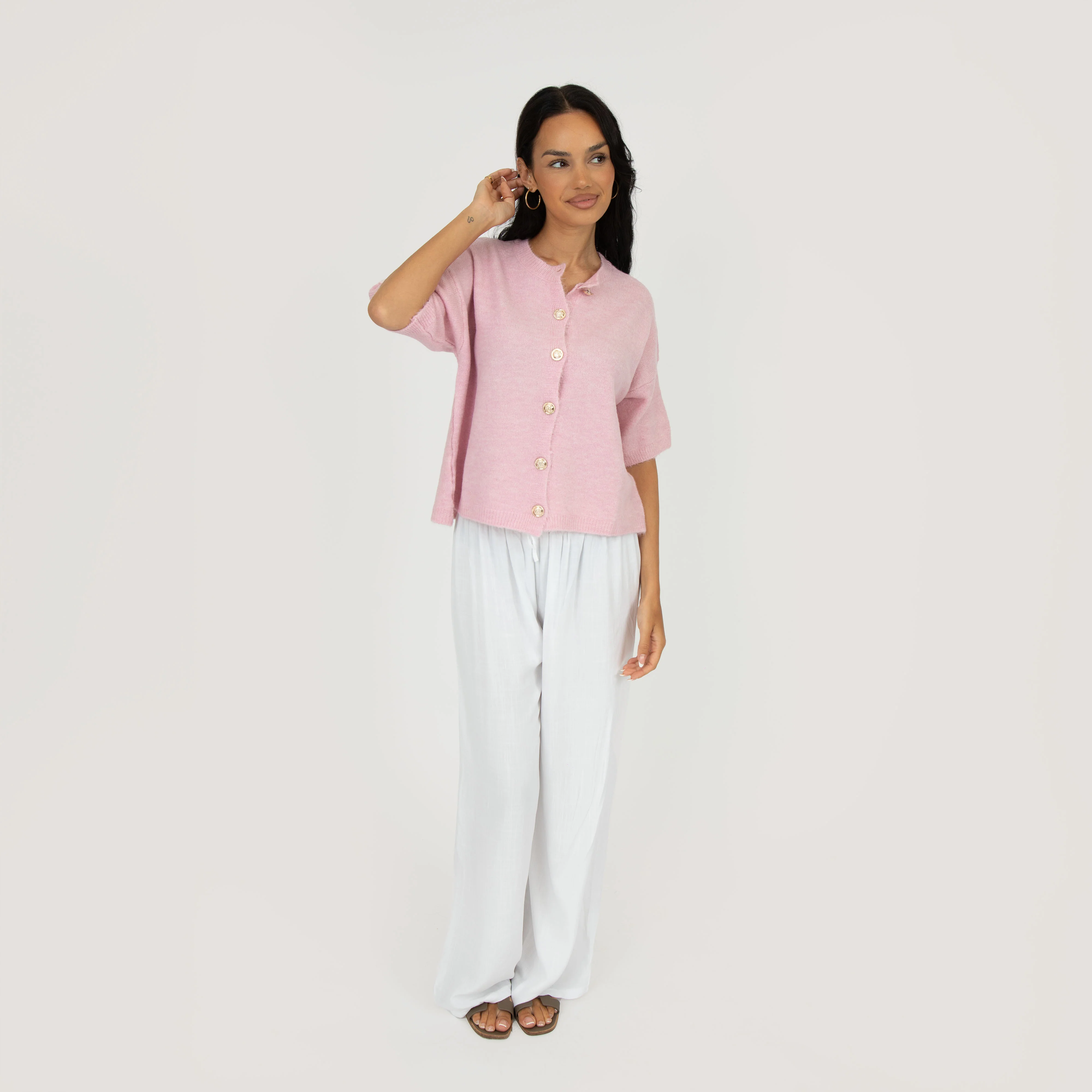 Feinstrick Kurzarm Cardigan mit Goldknöpfen - Image 4