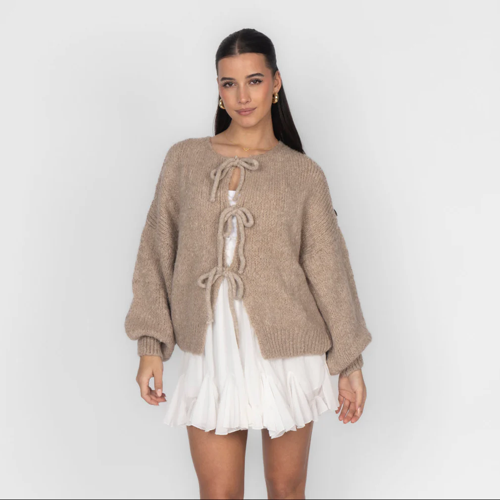 Oversized Cardigan mit Schleifen - Image 12