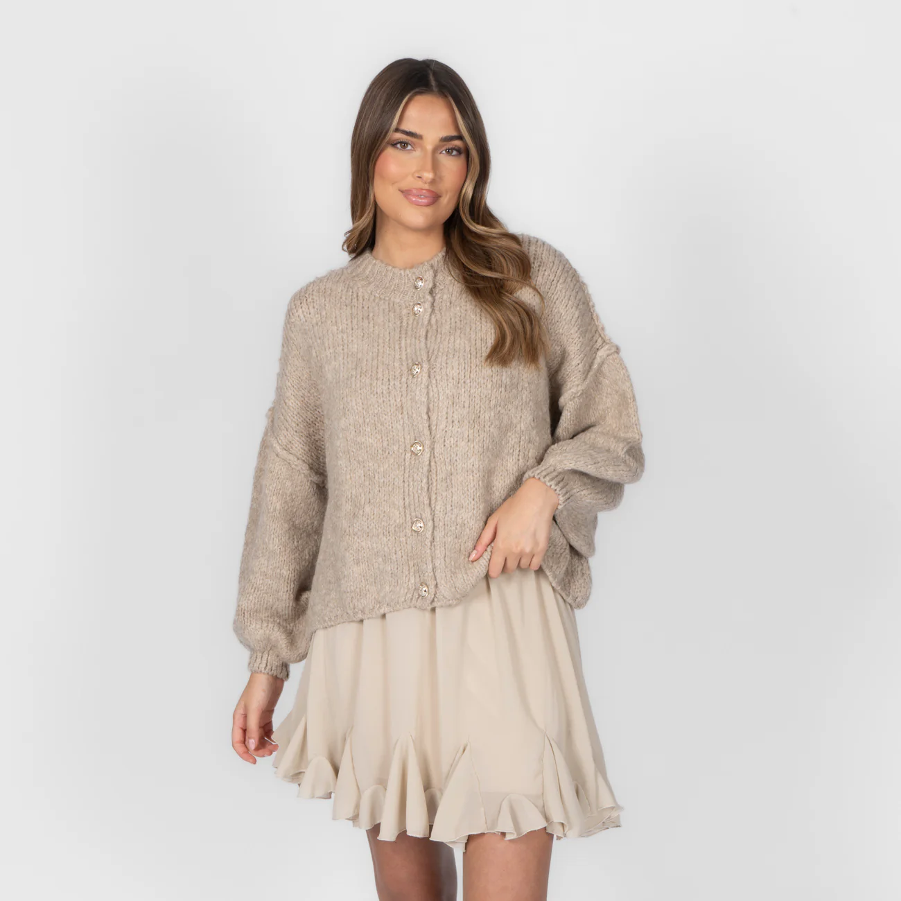 Oversized Cardigan Short "CozyGlam" - Image 10