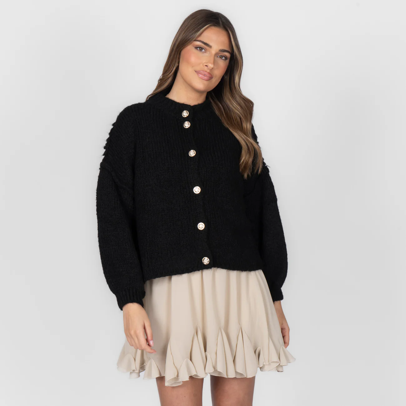 Oversized Cardigan Short "CozyGlam" - Image 12