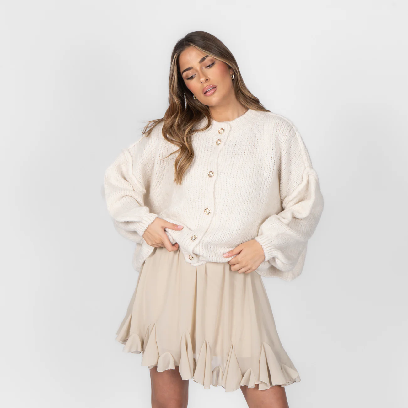Oversized Cardigan Short "CozyGlam" - Image 23