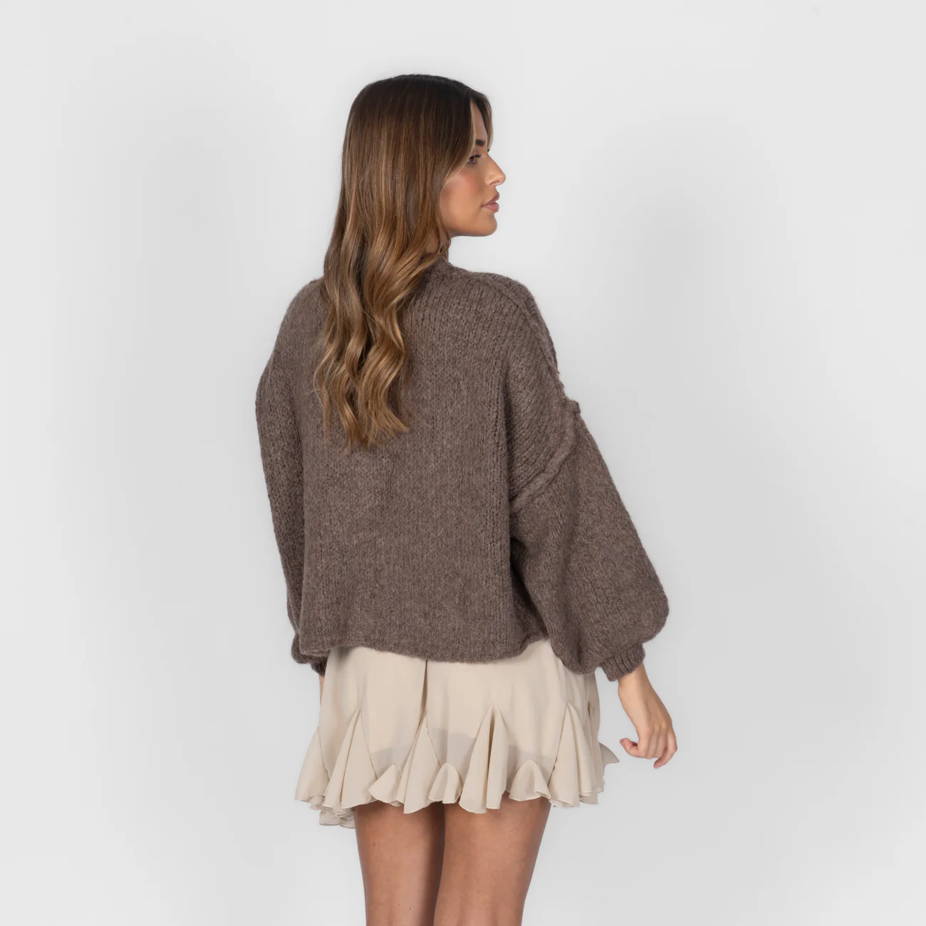 Oversized Cardigan Short "CozyGlam" - Image 4
