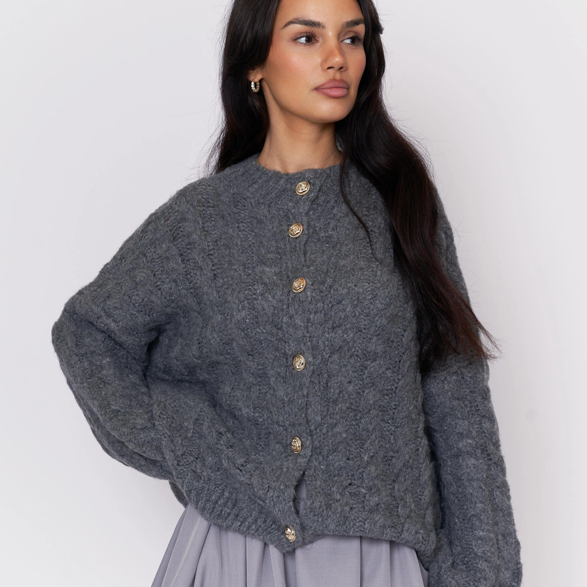 Short Oversize Zopfmuster Cardigan - Image 22