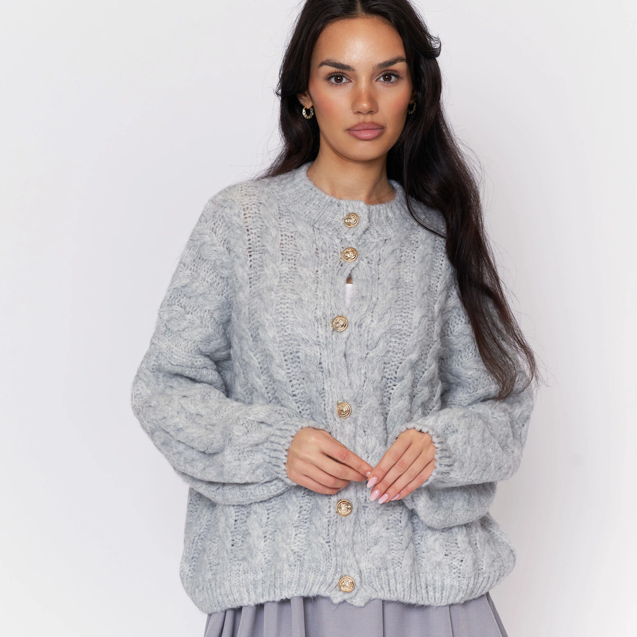 Short Oversize Zopfmuster Cardigan - Image 27