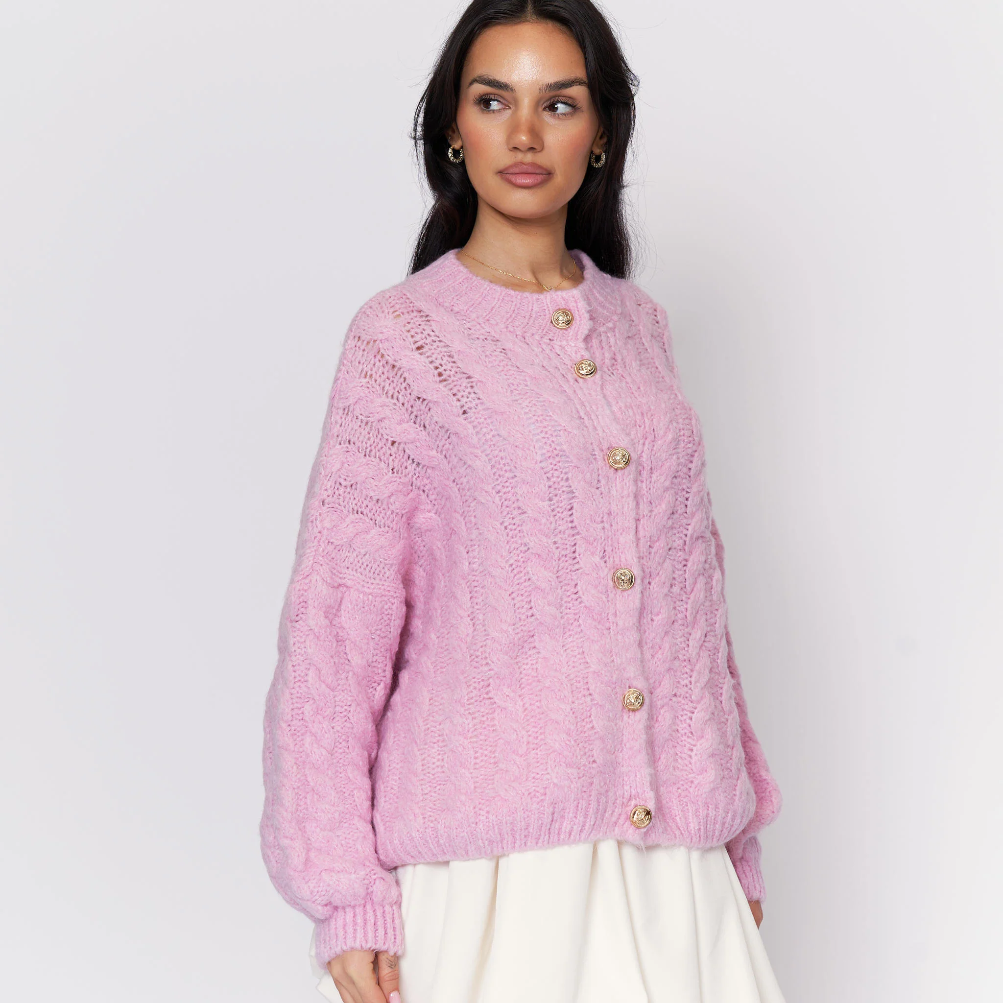 Short Oversize Zopfmuster Cardigan - Image 9